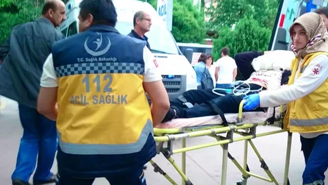 Kocaeli'de bıçaklanan genç, 500 metre yürüyerek karakola ulaştı