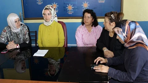 Ak Parti Kadın Kolları'na müdahale iddiaları gündemde