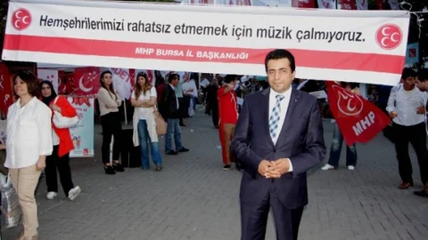 Bursa'da MHP, müzik yayını yapmadan propaganda yapıyor