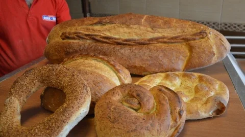 Seyitgazi'de dev ekmek üretiliyor