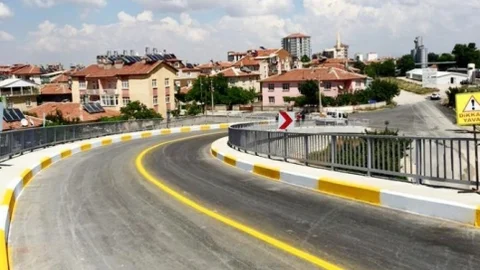 Karaman'da Üst Geçit Trafiğe Açıldı