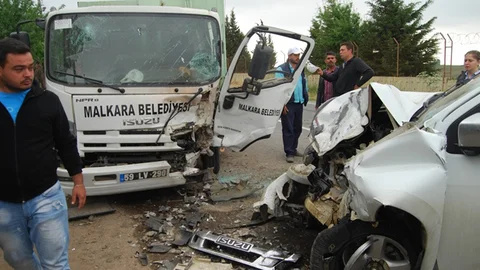 Tekirdağ Malkara'da korkunç kaza