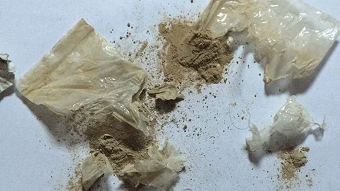 Bitlis'te uyuşturucu ve kaçak çay operasyonu