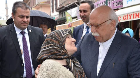 Eskişehir'de Bakan Avcı'nın esnaf ziyaretinde komik anlar yaşandı