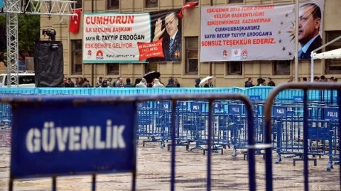 Eskişehir'de Erdoğan'ı bekleyen kalabalık için hazırlıklar tamamlandı