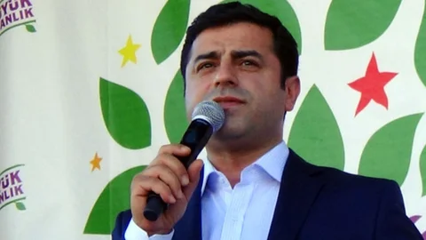 Demirtaş, Diyarbakır'daki mitingdeki patlama hakkında konuştu