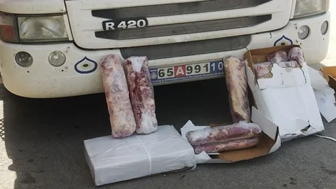 Ağrı'da yol kontrolünde 28 ton kaçak bufalo eti bulundu