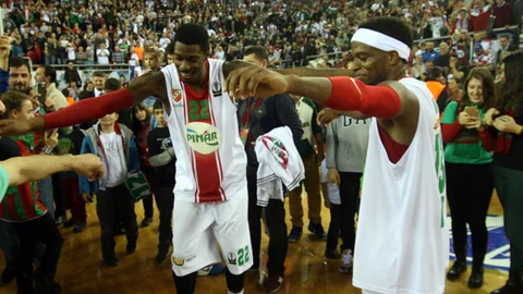 İzmir'de Pınar Karşıyaka finale yükseldi