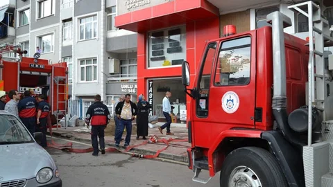 Kocaeli Karamürsel'de yangın paniği