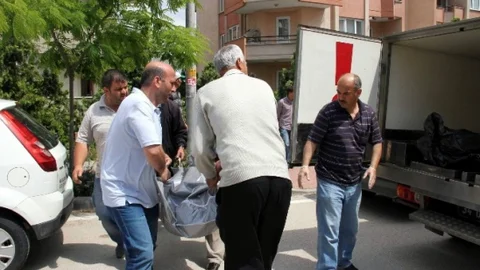 Bursa'da evinde banyoda ölü bulunan adamın ölümü şüpheli bulunarak soruşturma açıldı.