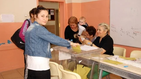 Samsun'da oy verme işlemleri başladı