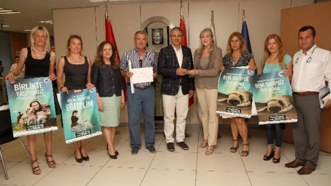 Karşıyaka'da hayvanseverlerden ödül