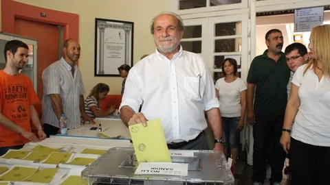 İzmir'de HDP adayları oylarını kullandı