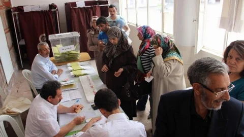 Manisa'da milletvekili seçimleri başladı