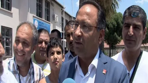 İzmir'de Roman vekil adayı Özcan Purçu oyunu kullandı