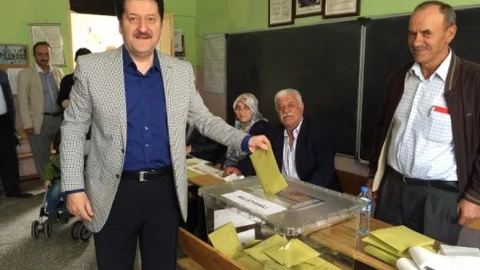 Kütahya'da oy verme işlemi