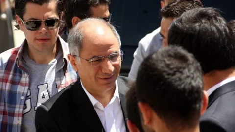 Erzurum'da oy kullanan eski İçişleri Bakanı Efkan Ala, seçim güvenliği hakkında açıklamalarda bulundu.