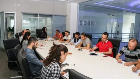 Bursa'da Dünya Çevre Günü'nde fidan dağıtımı yapıldı.