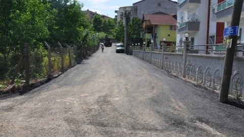 Kocaeli'de asfaltlama çalışmaları devam ediyor