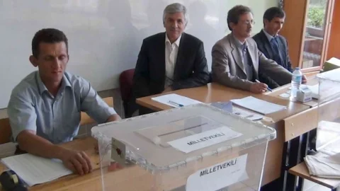 Kütahya'da Kuşu'da Sandıklar Boş Kaldı