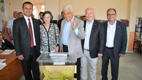 Muğla'da Başkan Gürün Oyunu Kullandı