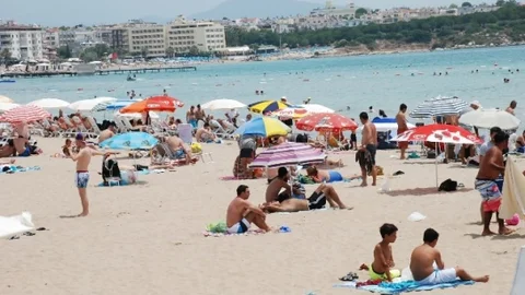 Didim'de seçim günü deniz keyfi