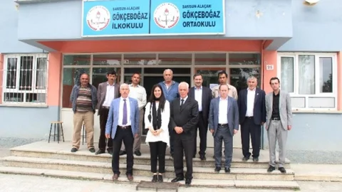 Samsun'da Çiğdem Karaaslan oyunu ailesiyle birlikte kullandı