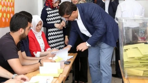 Şehitkamil'de Başkan Fadıloğlu Oy Kullandı