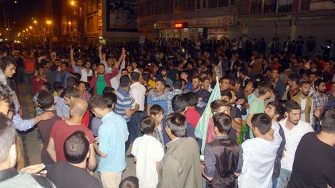 Hakkari'de kutlama sırasında 4 kişi yaralandı