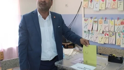 İzmir'de Roman Milletvekili Özcan Purçu, ilk projesini duyurdu.