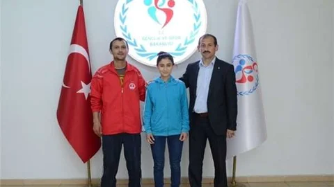 Düzce'de Halterci Buse İlhan, U-15 Avrupa Şampiyonası için milli takım kampına katılacak