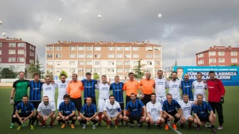 Küçükçekmece'de Veteranlar Futbol Turnuvası