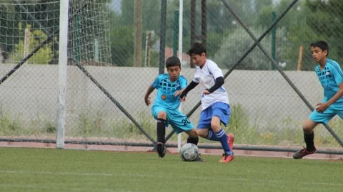 Kayseri U-13 Ligi B Grubu'nda Atletikspor, sezonun son maçında Doğa Gençlikspor'u 3-2 yendi.