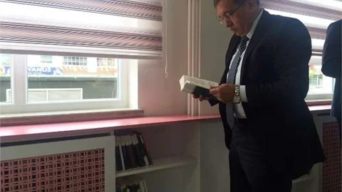 Pursaklar'da Fen Lisesi kütüphanesi açıldı
