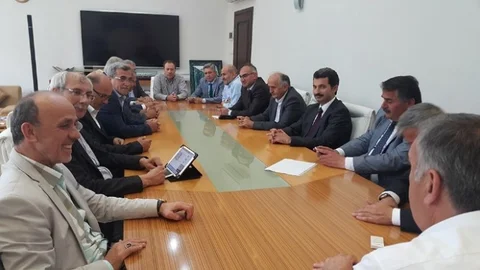 Sakarya'da Başkan Toçoğlu, ilçe başkanlarıyla bir araya geldi
