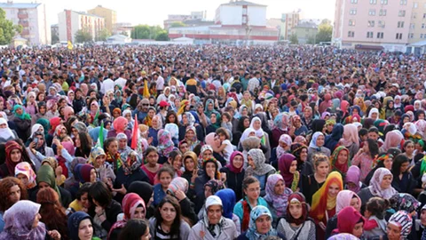 Ağrı'da HDP Sevinci