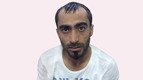 Adana'da uyuşturucu satıcısı 1.5 kilogram esrarla yakalandı