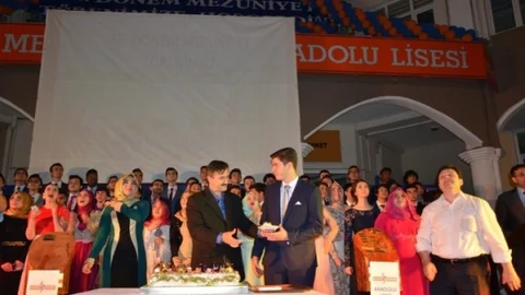 Manisa'da mezuniyet coşkusu yaşandı