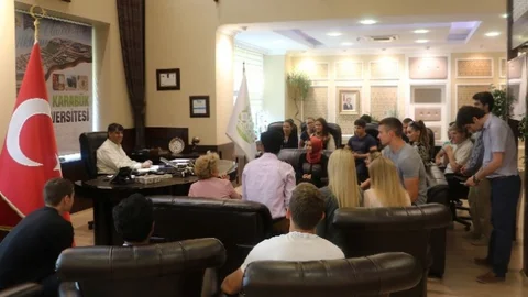 Karabük'te değişim programı öğrencilerinden Rektör Polat'a veda ziyareti