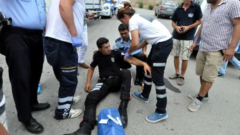 Muğla Bodrum'da motosikletli yunus polisi kaza geçirdi