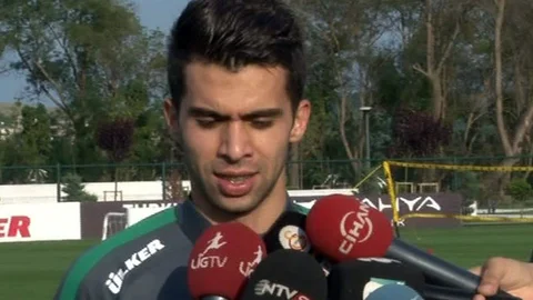 Bursaspor'un genç yıldızı Emre Taşdemir, A Milli Takım'da oynamanın hedefleri arasında olduğunu ve Avrupa'ya gitmek istediğini açıkladı.