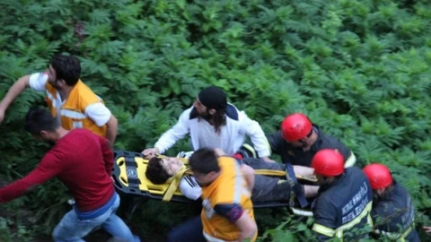 Zonguldak'ta çocuk dereye düştü