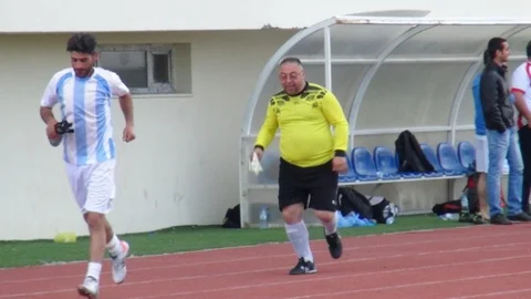 Kars'ta Kurumlar Arası Futbol Turnuvasında Gazeteciler Cemiyeti galip geldi