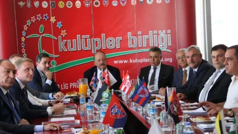 Kulüpler Birliği toplantısı Haliç Kongre Merkezi'nde yapılıyor