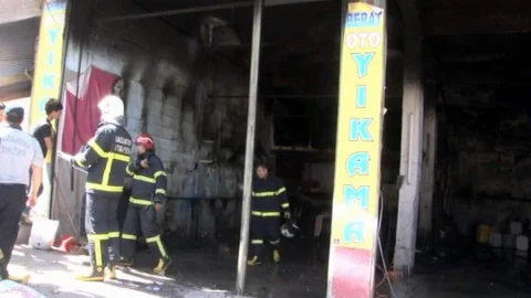 Gaziantep'te oto tamir dükkanında yangın çıktı