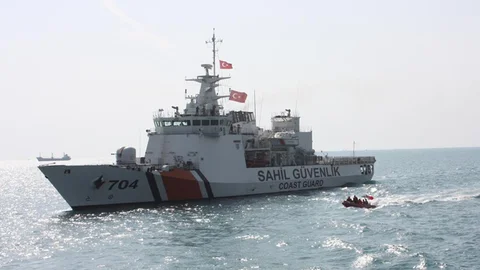 Mersin'de 150 mülteci, İtalya'ya gitmek üzereyken yakalandı