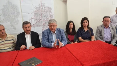 Manisa'da MHP'li Balkız, seçim barajını eleştirdi