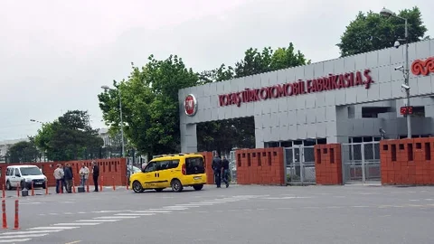 Bursa'da Tofaş Fabrikası'nda Üretim Tekrar Başladı.