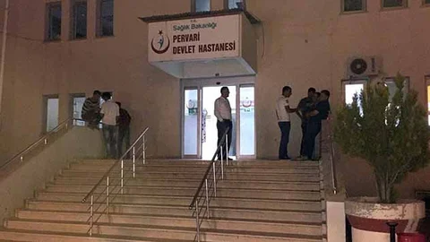 Siirt Pervari'de dereyi geçmeye çalışırken akıntıya kapılan 2 kadın aranıyor