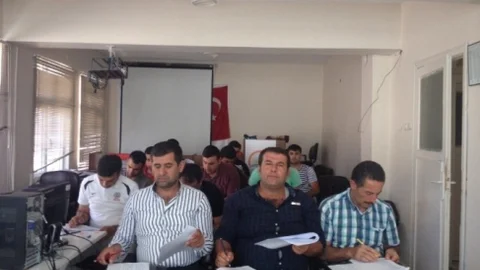 Şırnak'ta Biçerdöver Operatörlerine Sertifika